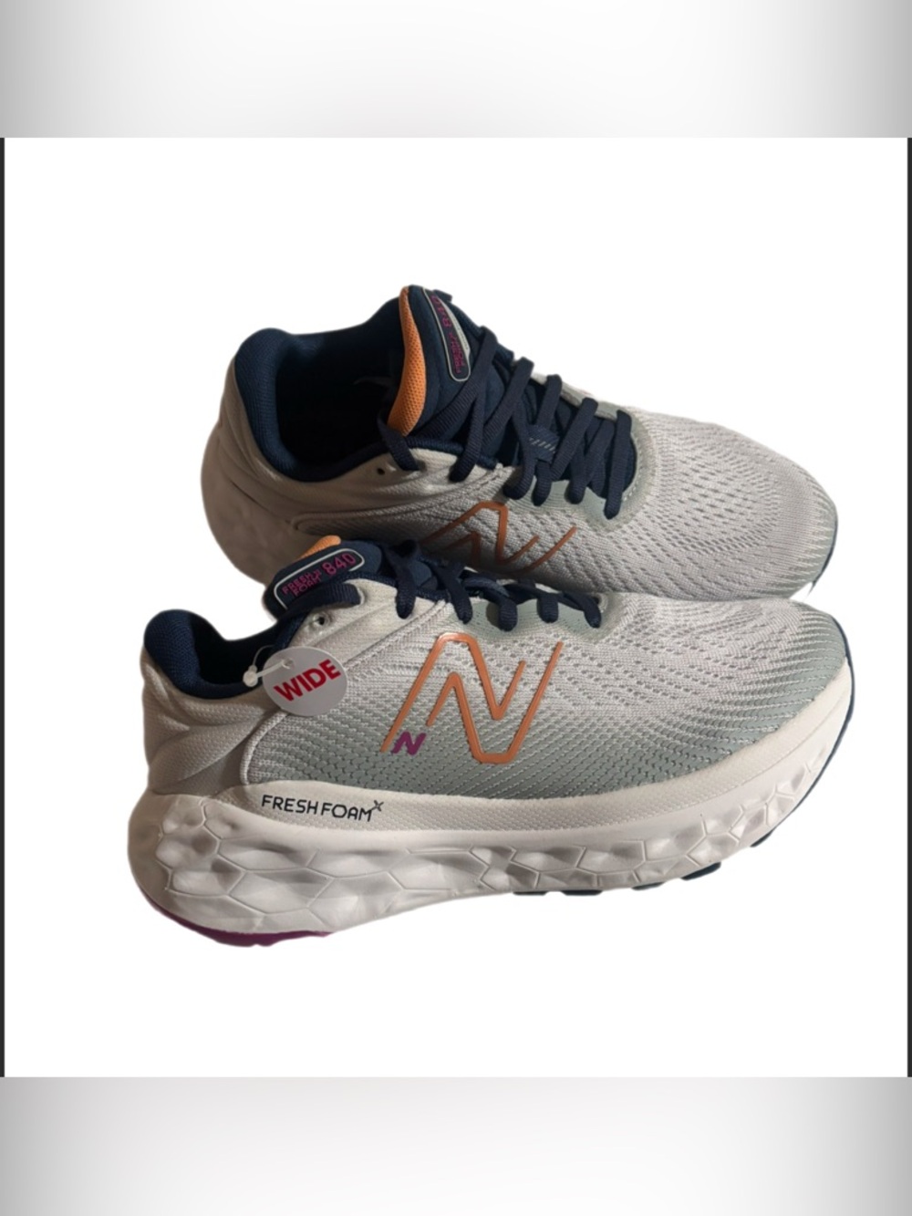 New Balance - Picture 2 of 2